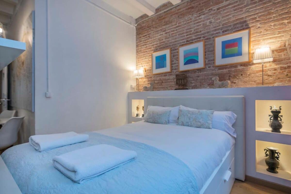 Exclusive 2 Bedroom Apartment In The City Center Barcelona Exterior foto